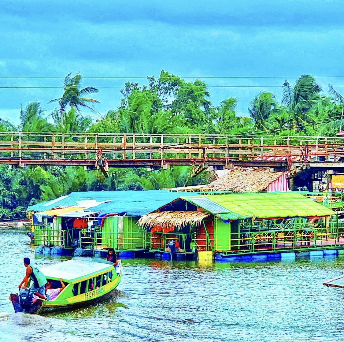 Pamplona Floating Cottages, Pamplona